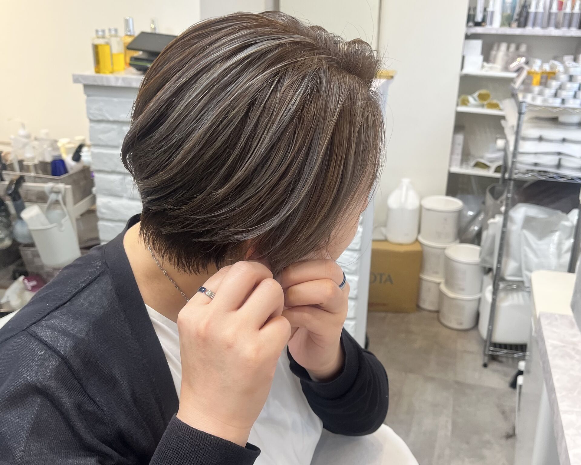 グレージュハイライト